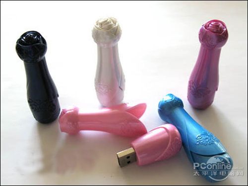 送女友表爱情 花语玫瑰U盘三好街送大礼